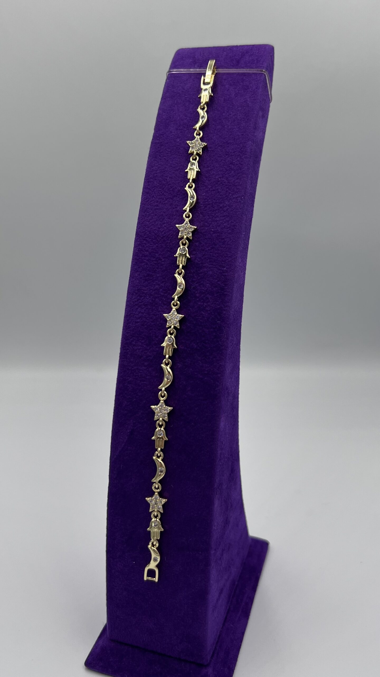 Ay Yıldız ve Fatma’nın Eli Figürlü Altın Renk Bileklik